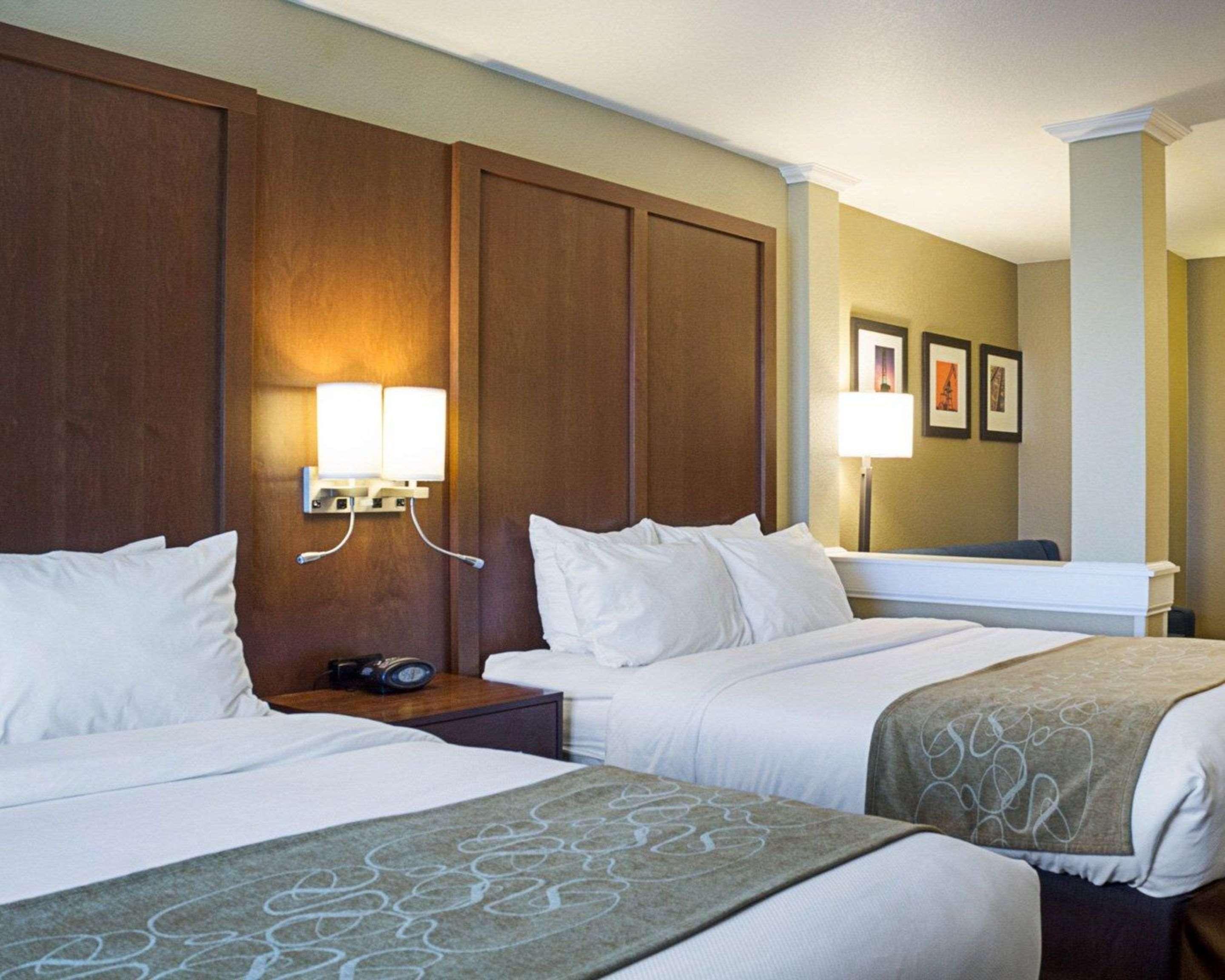 Comfort Suites Minot Luaran gambar