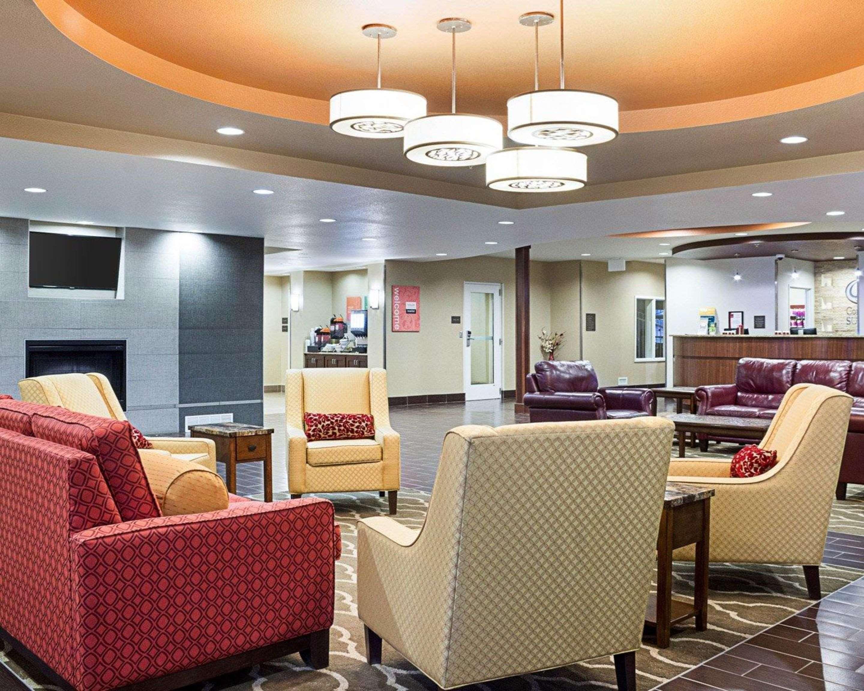 Comfort Suites Minot Luaran gambar