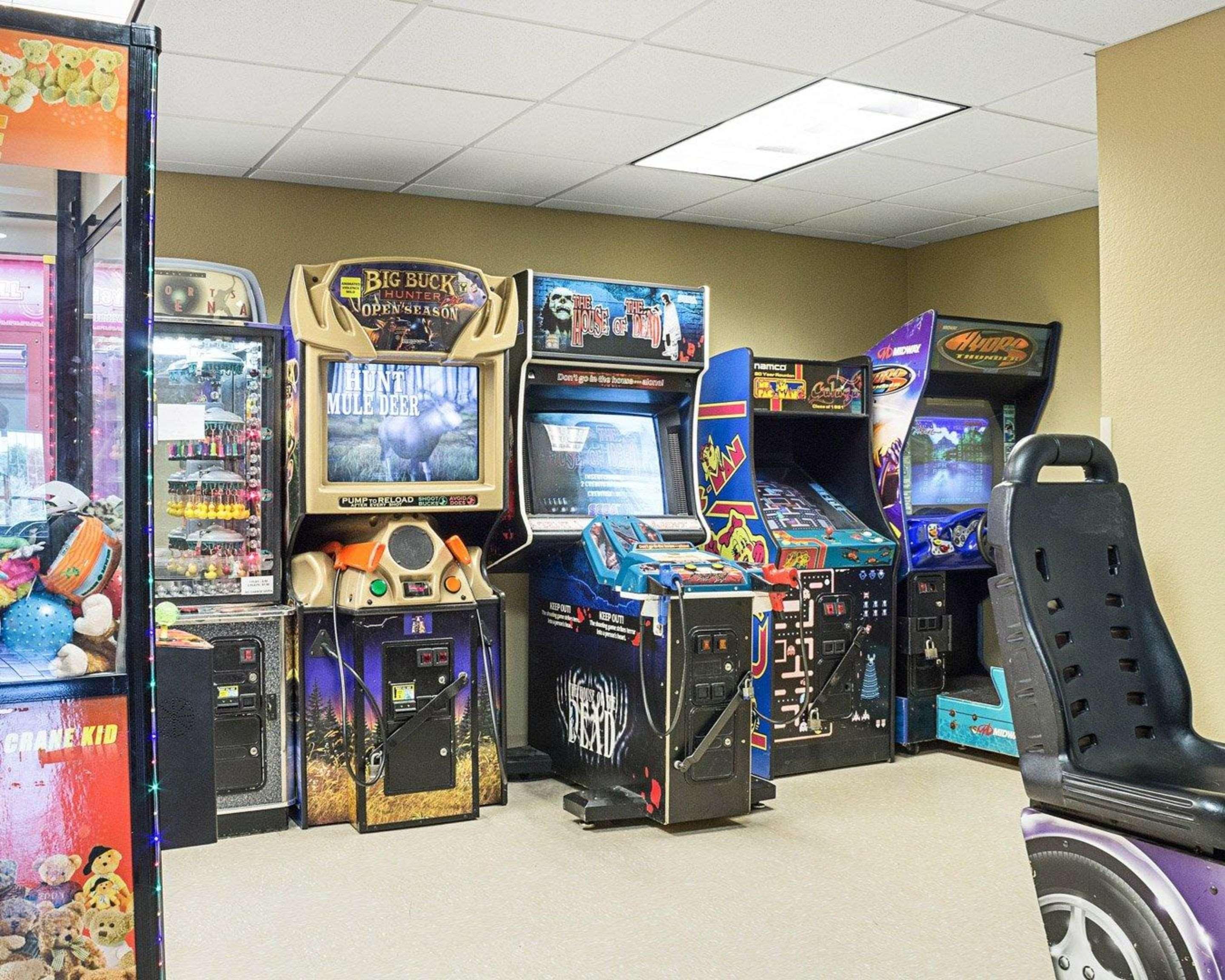 Comfort Suites Minot Luaran gambar