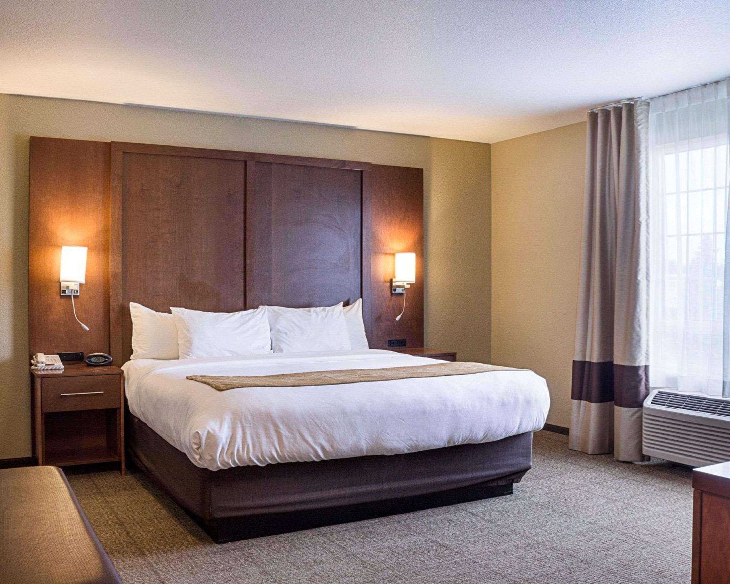 Comfort Suites Minot Luaran gambar