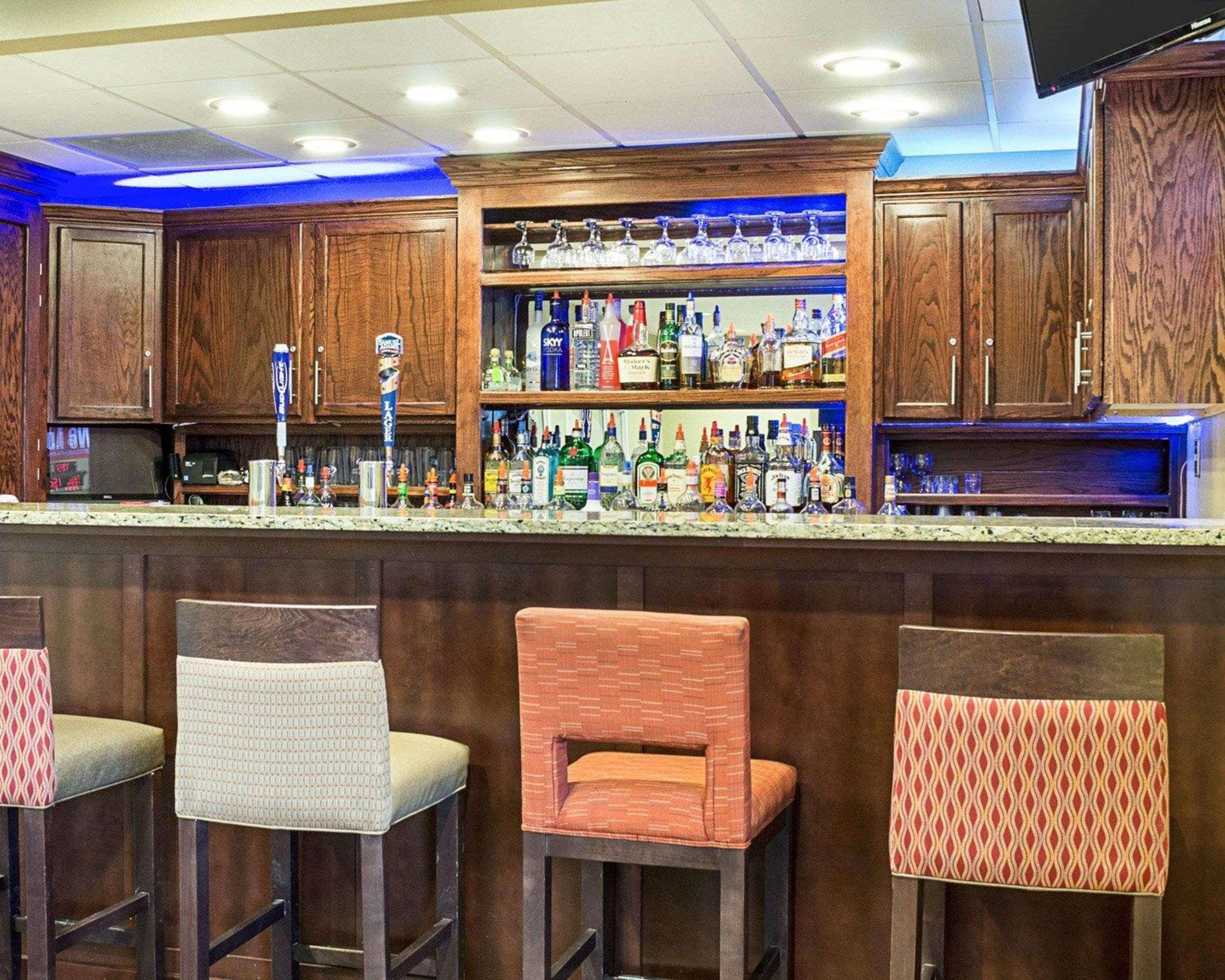 Comfort Suites Minot Luaran gambar