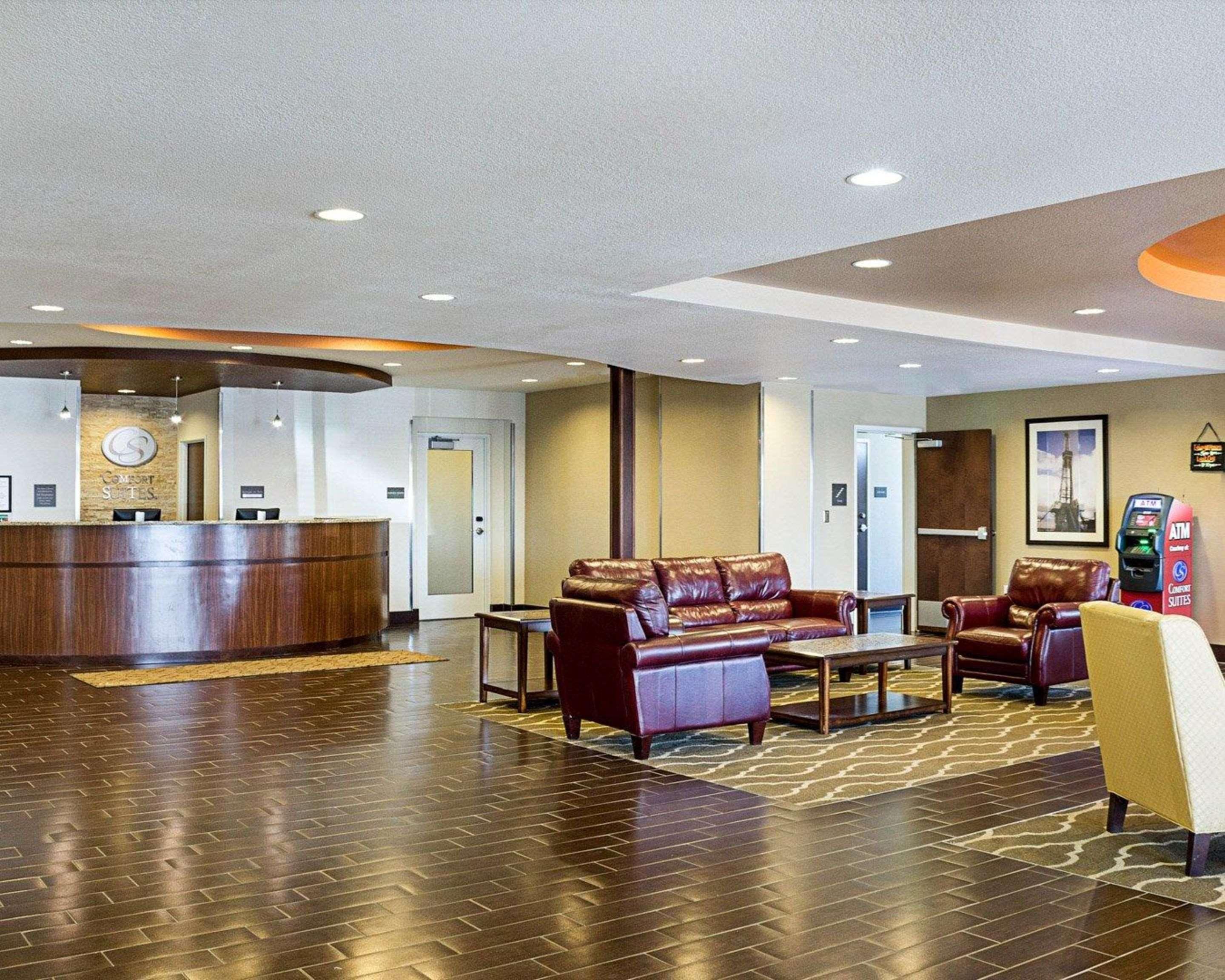 Comfort Suites Minot Luaran gambar