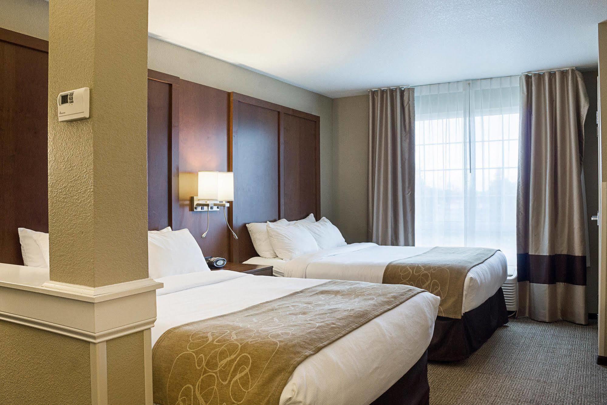 Comfort Suites Minot Luaran gambar