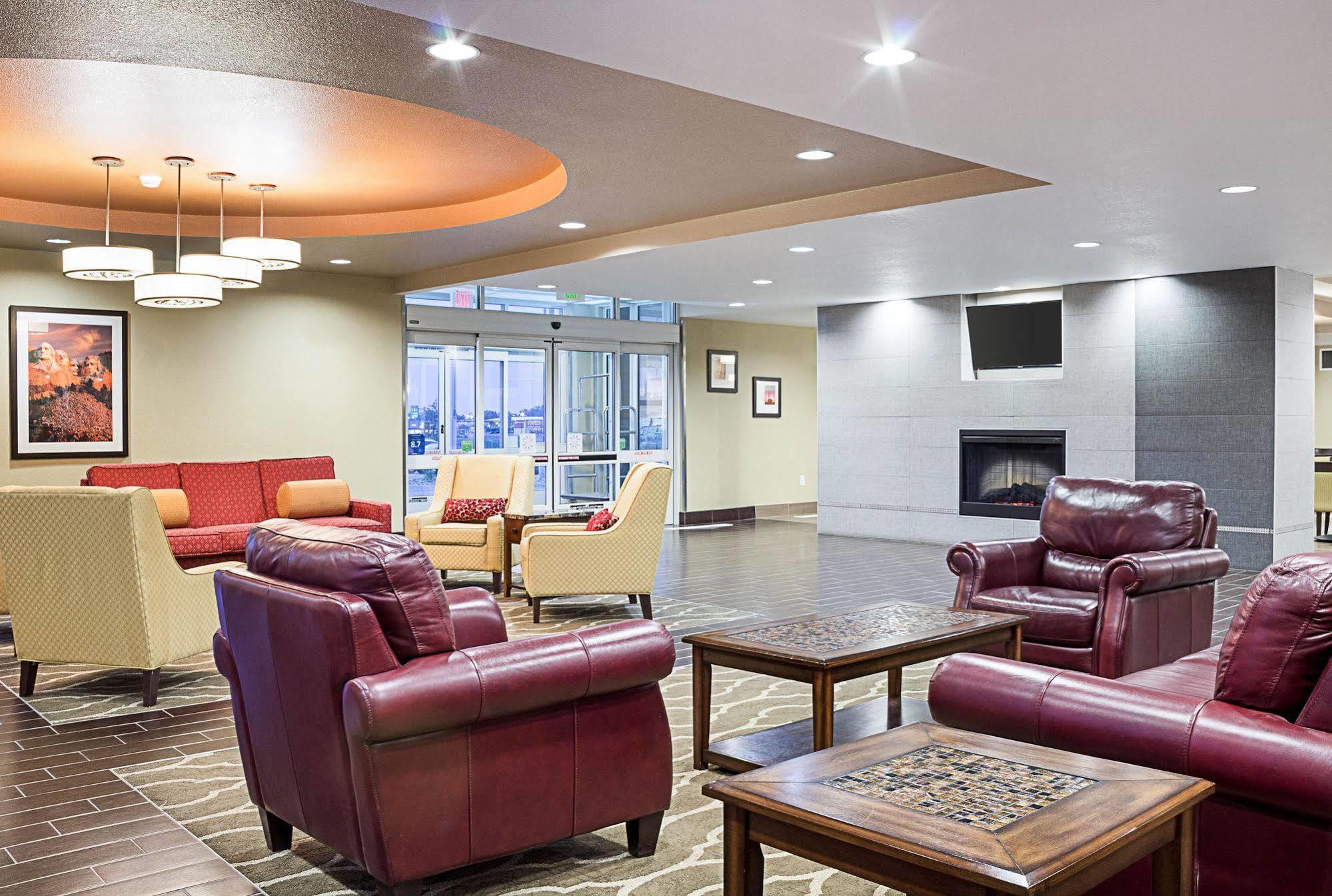 Comfort Suites Minot Luaran gambar