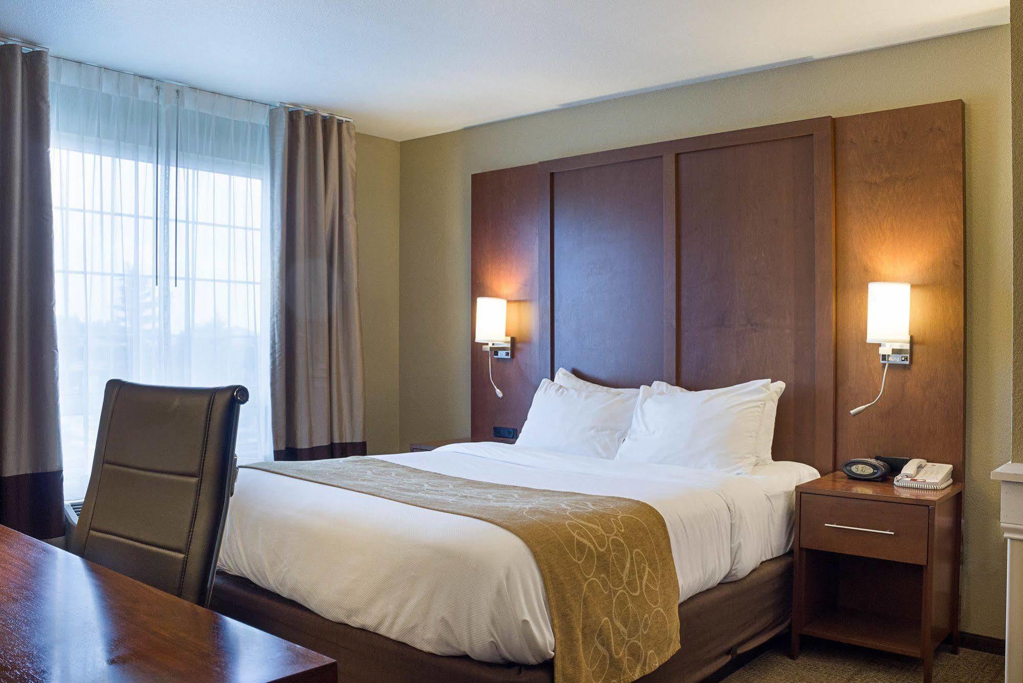 Comfort Suites Minot Luaran gambar