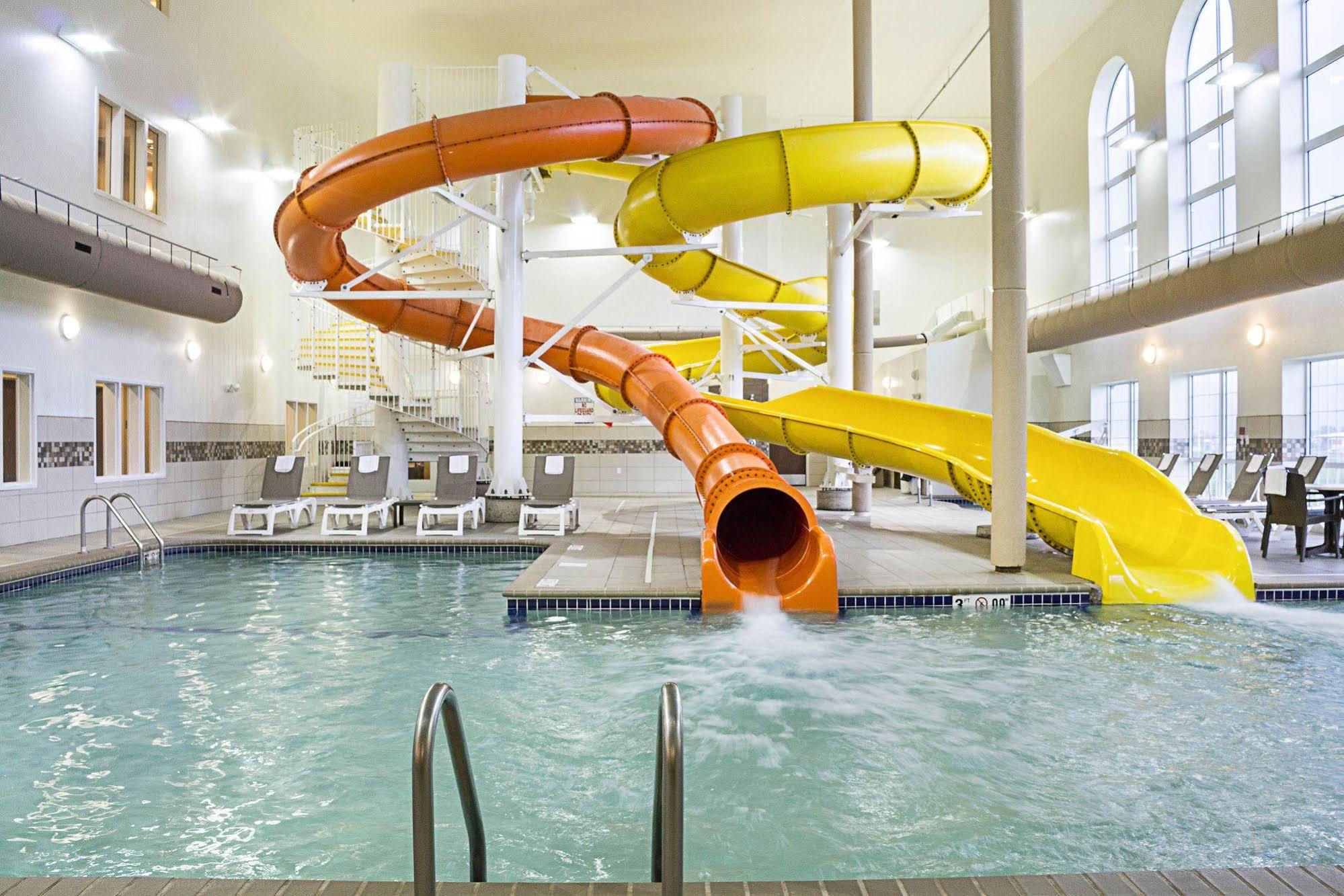 Comfort Suites Minot Luaran gambar