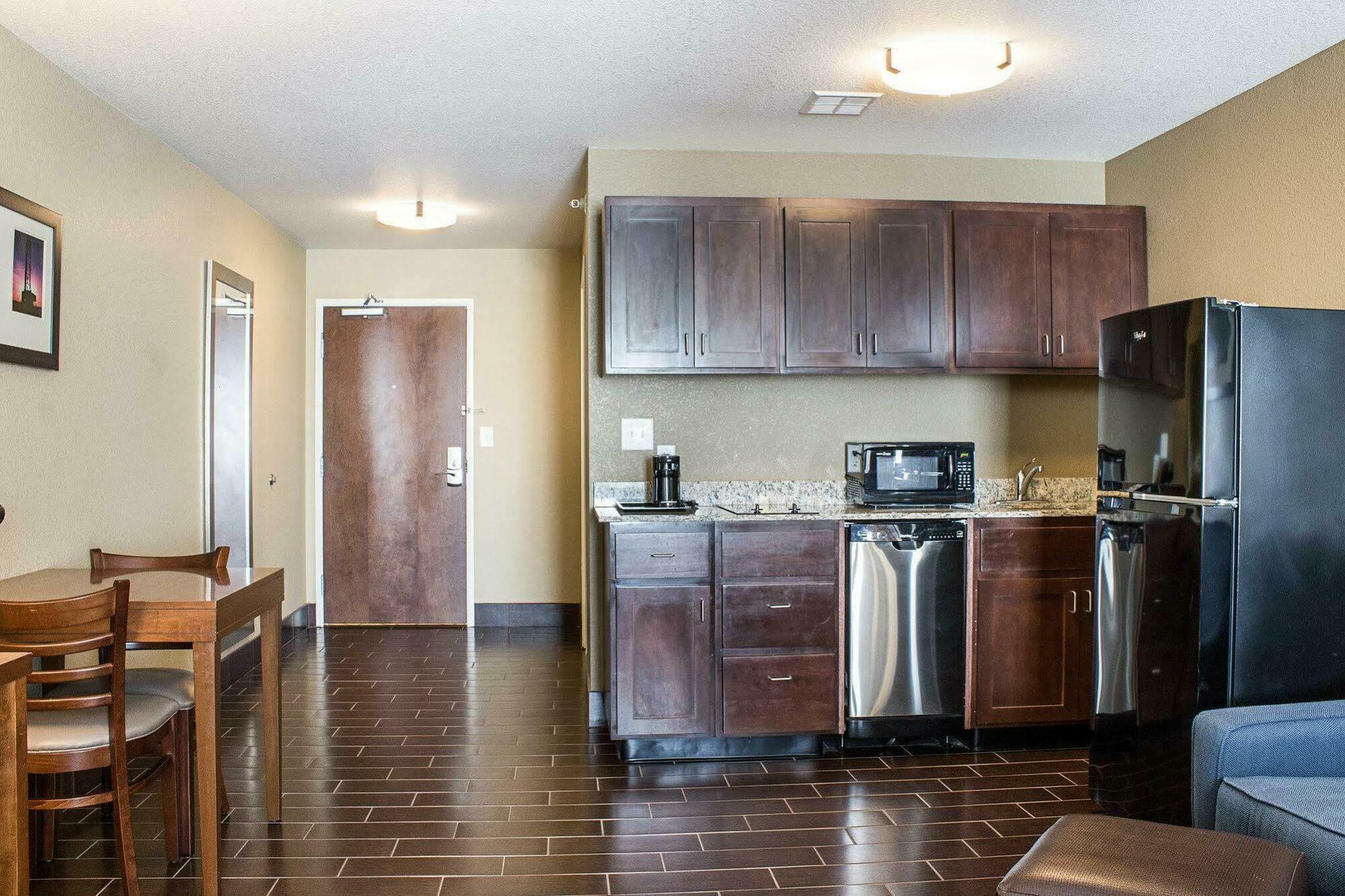 Comfort Suites Minot Luaran gambar